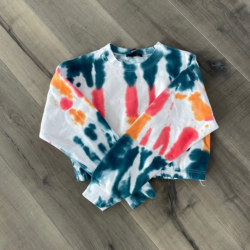 Multicolor tie dye Forever 21 crop sweatshirt